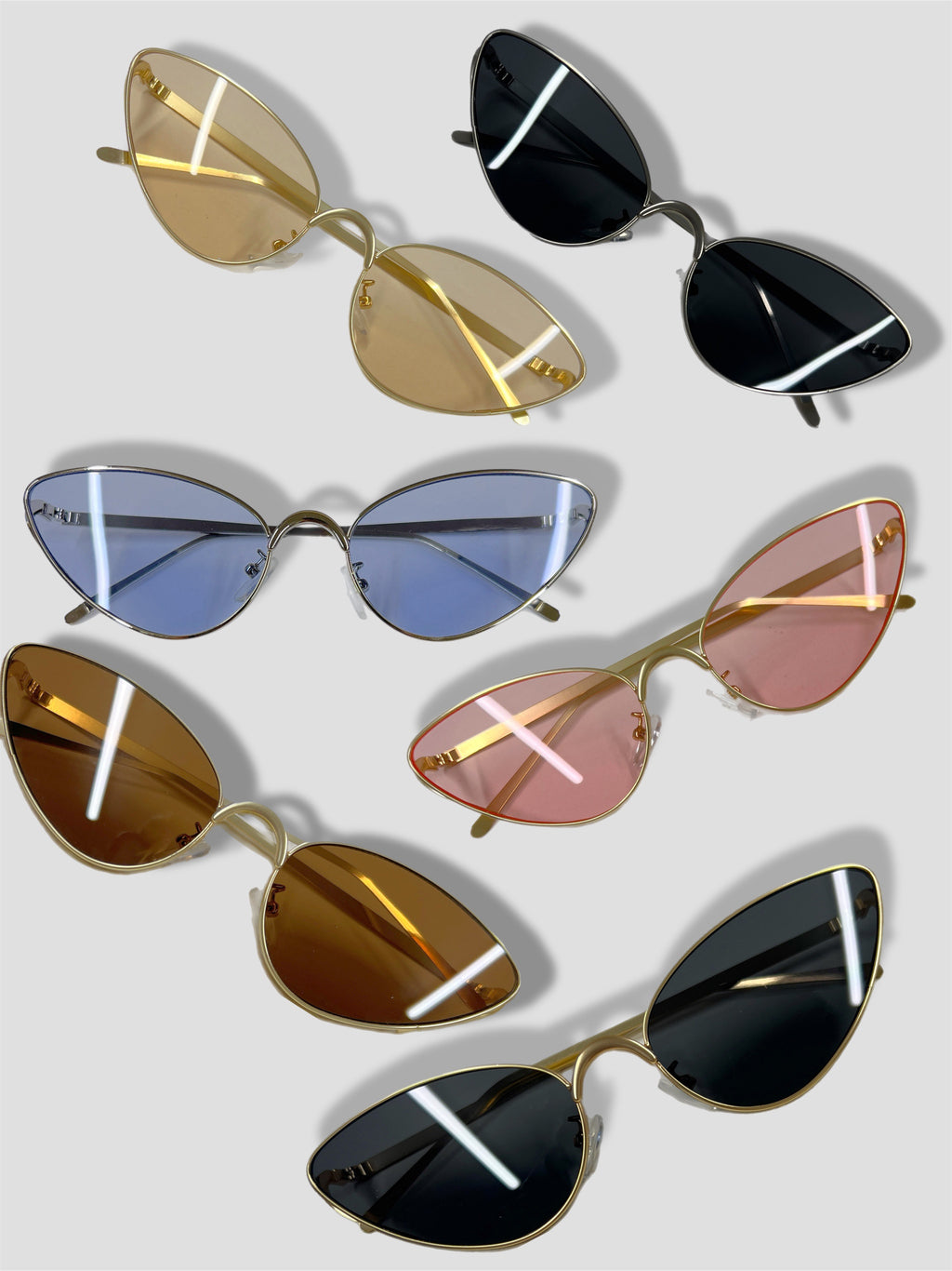 LOE cat eye sunglasses with star detail